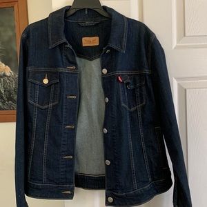 Womens Levi jacket.